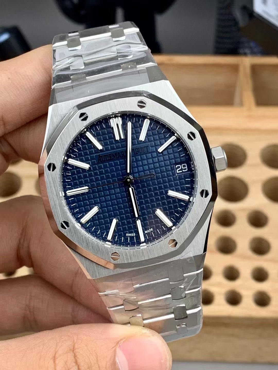 682e8d75a45f1a5 阿默表行AmoWatch