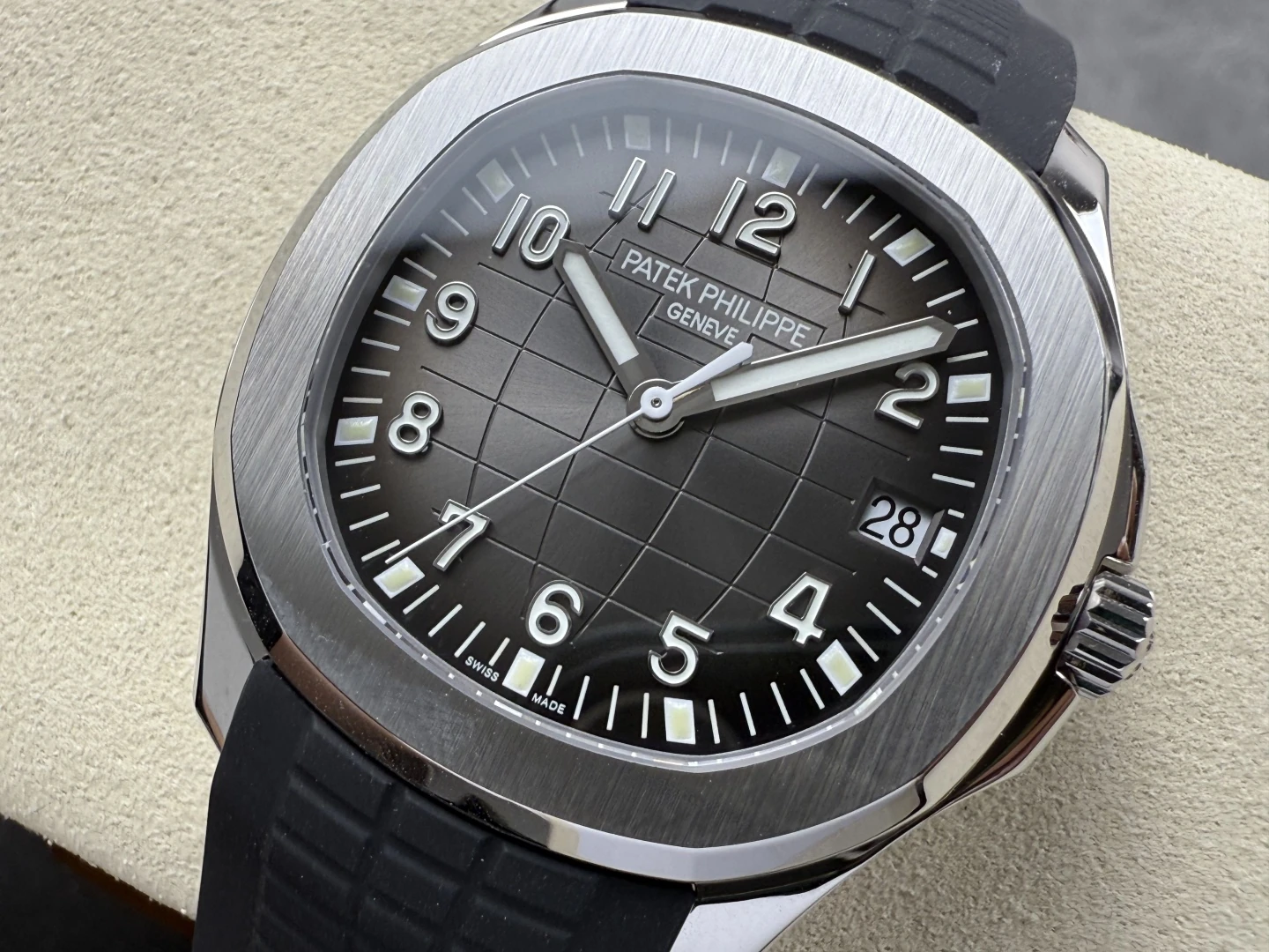 6b7169edd63f59e 阿默表行AmoWatch