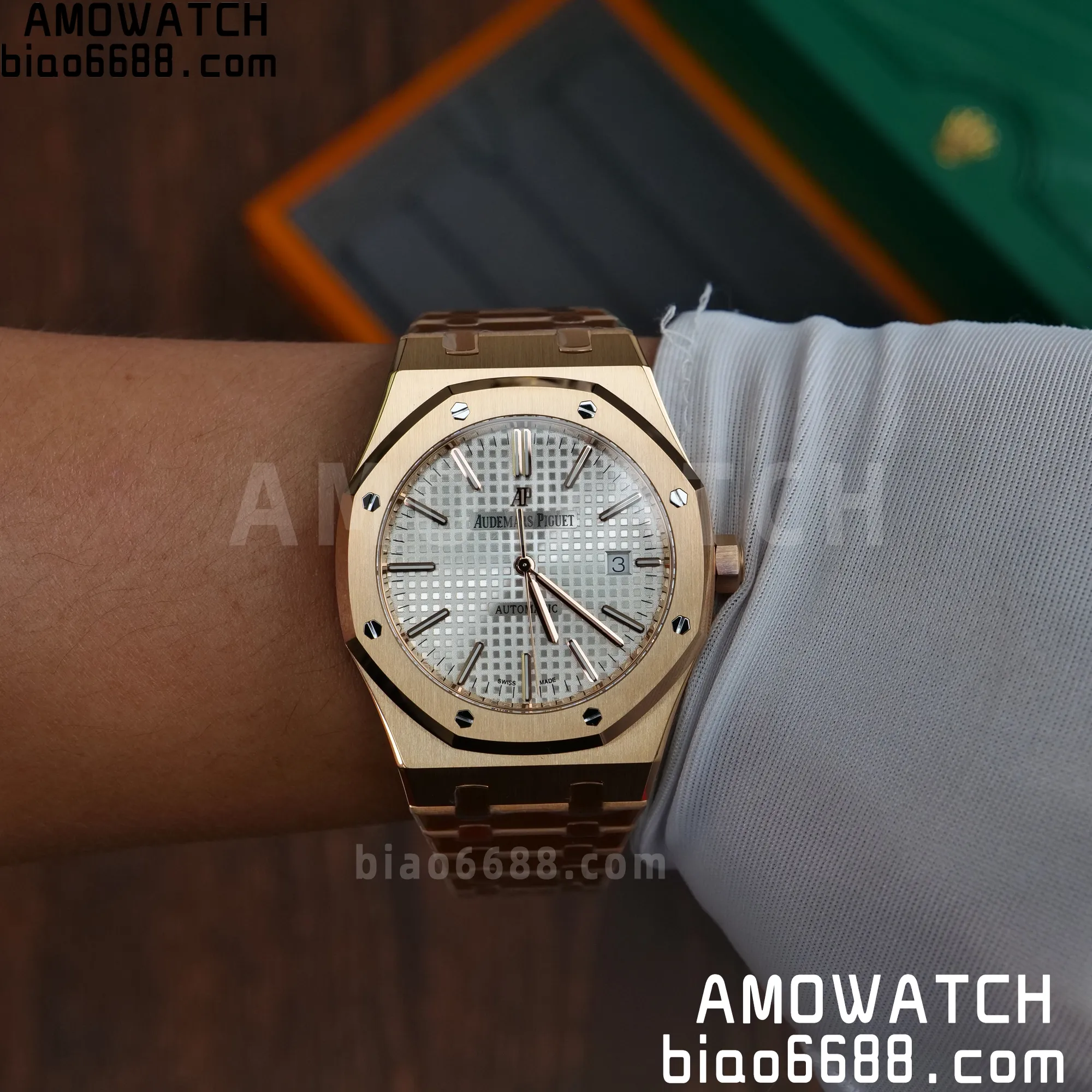 6cb7162b3f126c9 AMO Watch