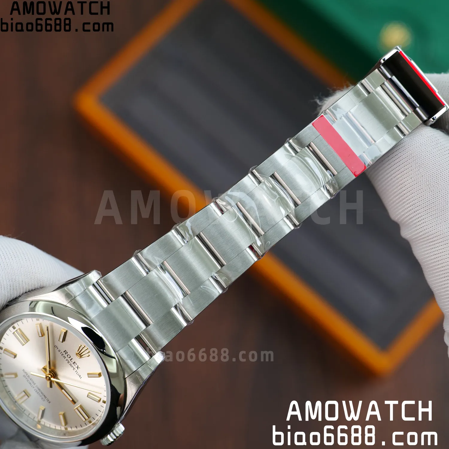 74034f4304e1594 AMO Watch