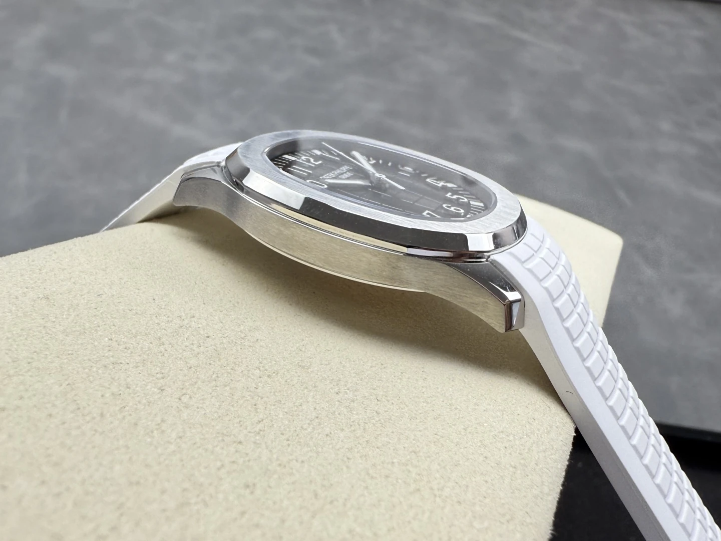 800ab2628214311 阿默表行AmoWatch