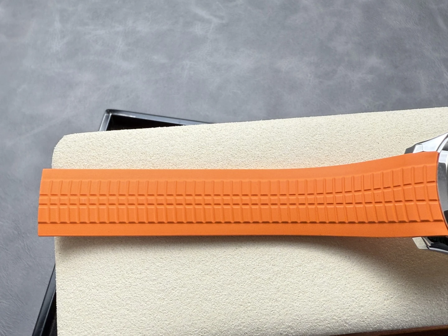 b09b409b3e835bc 阿默表行AmoWatch