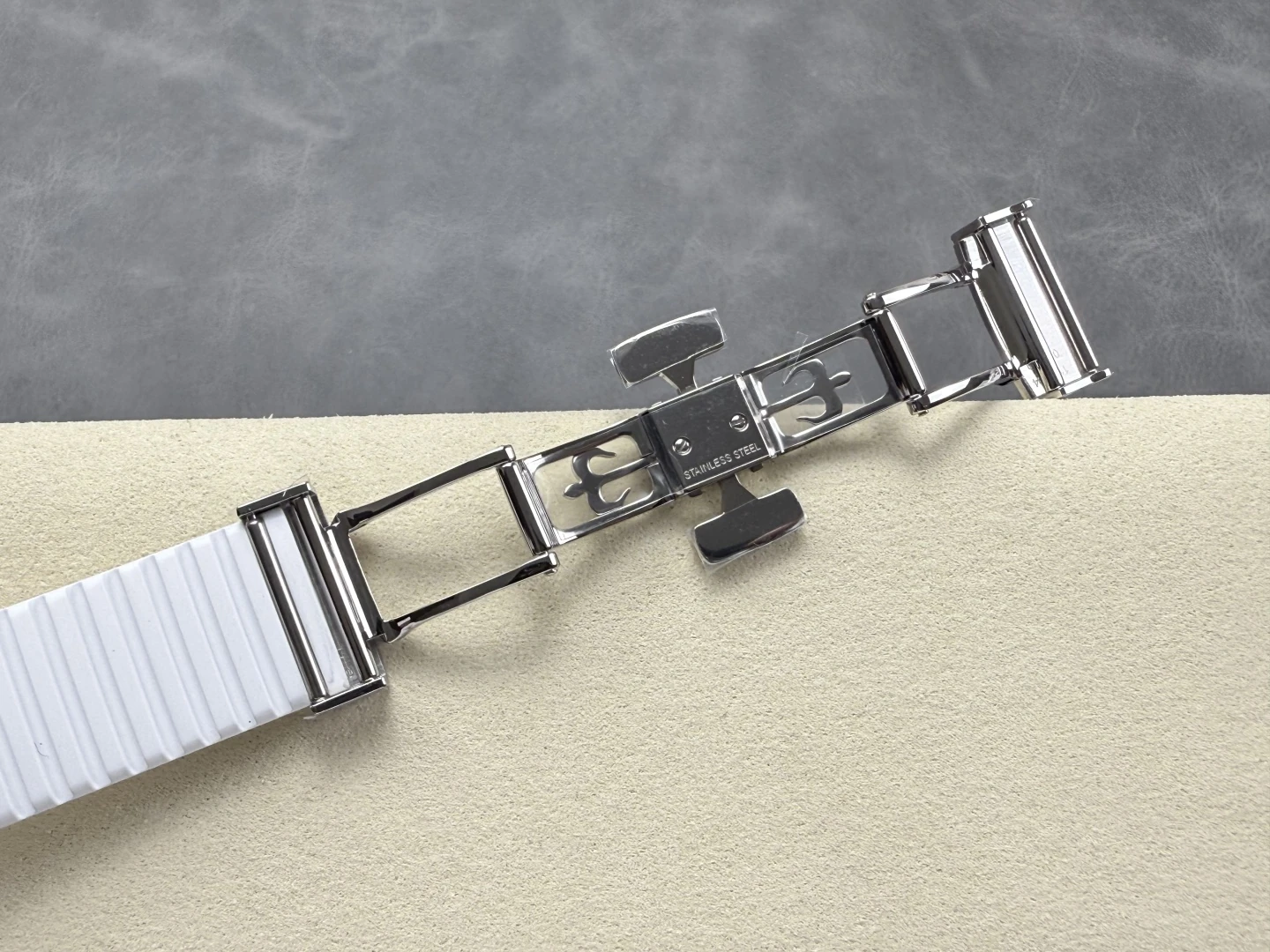 b38a7f5b096bc22 阿默表行AmoWatch