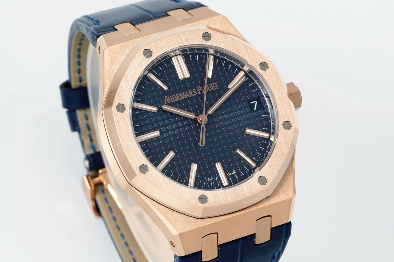 ce95f36ad86e1c4 阿默表行AmoWatch
