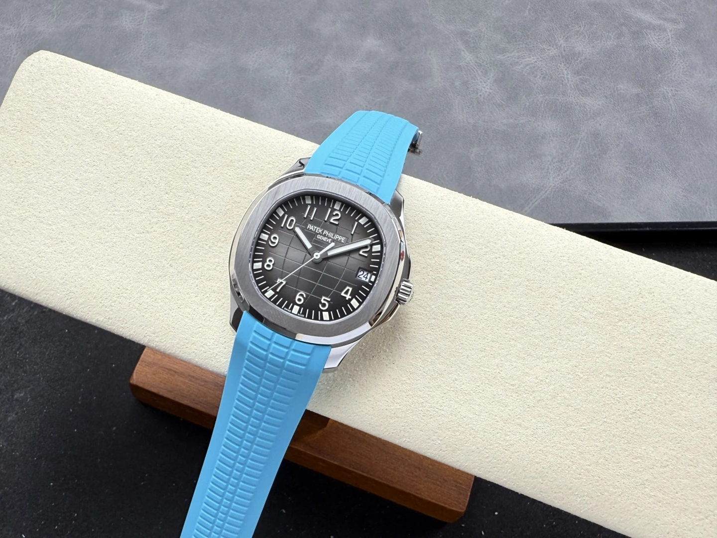 dc7aa67e5d1fa29 阿默表行AmoWatch