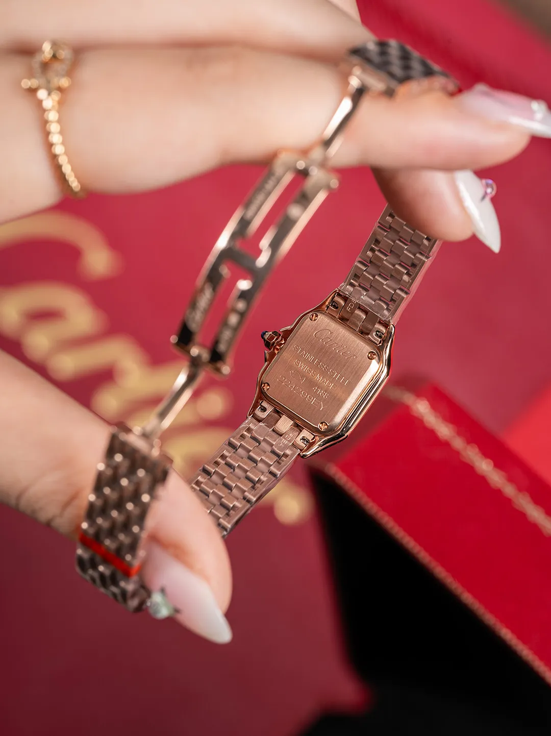 eb3213f2c930d02 AMO Watch