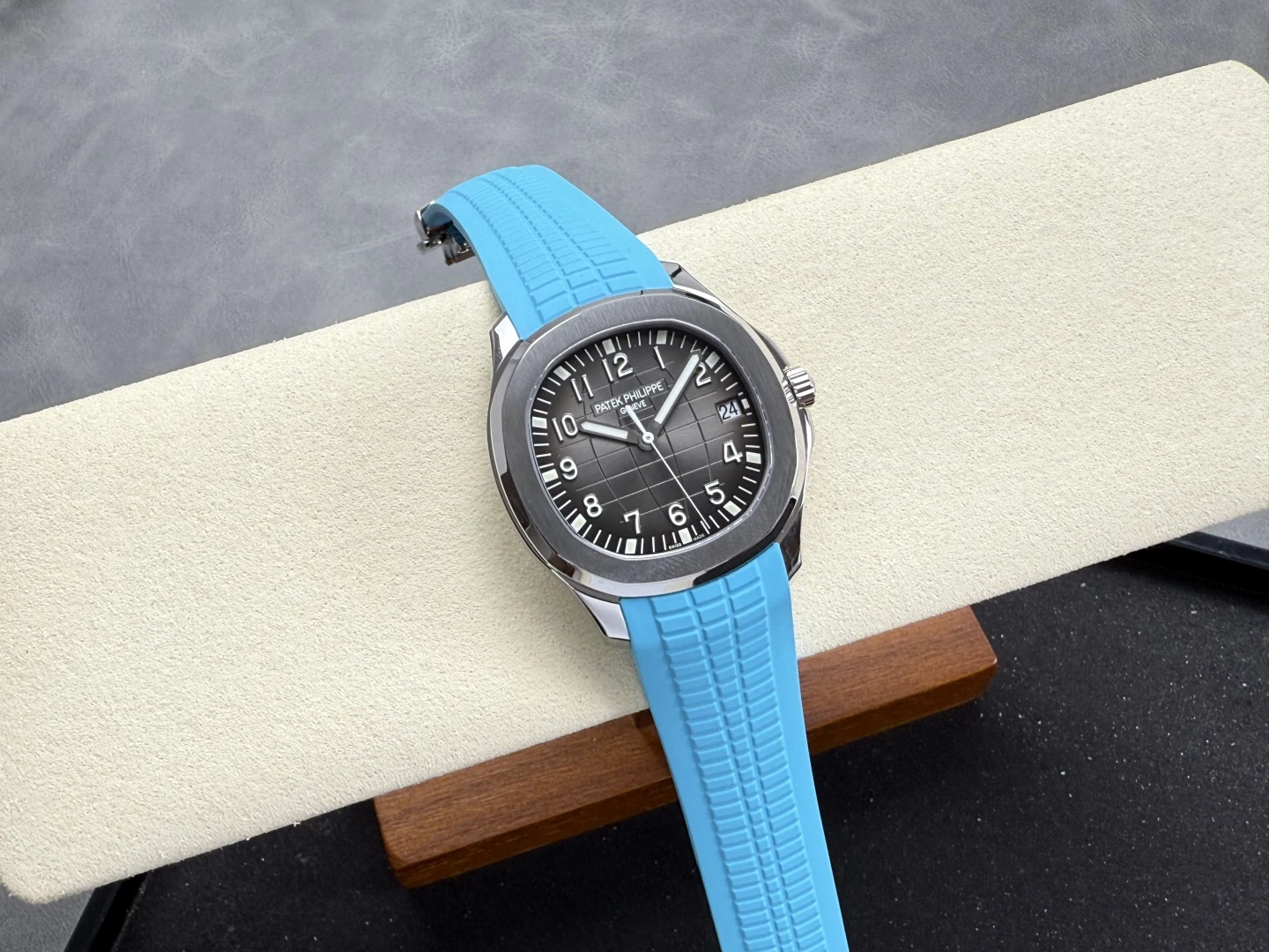fc55cc9856889c7 阿默表行AmoWatch