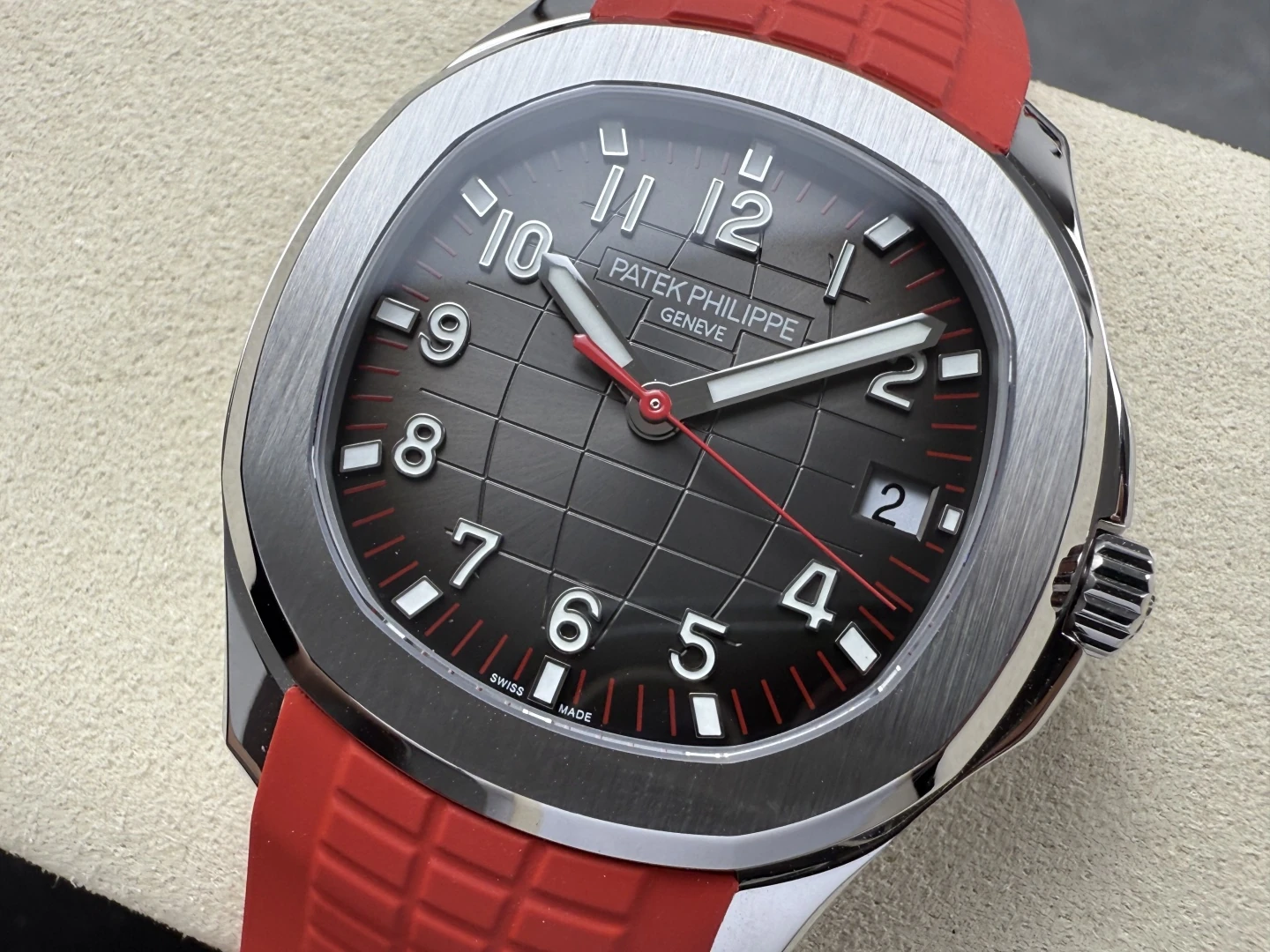 ff5e75a2ac0f22c 阿默表行AmoWatch