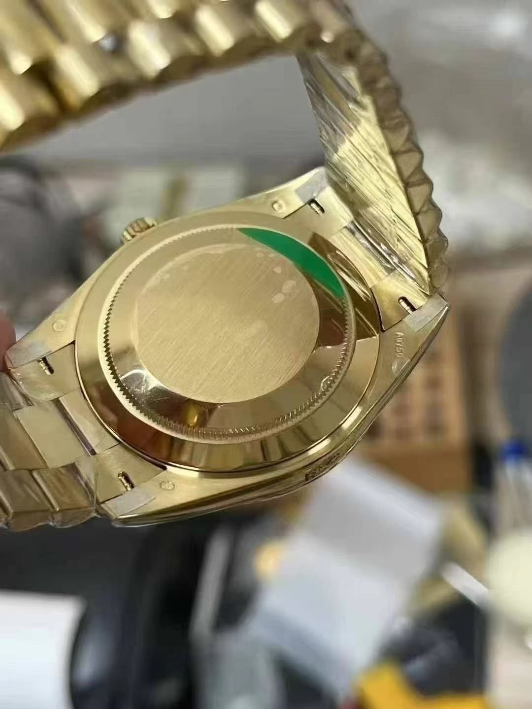 03927d05aa2033f AMO Watch