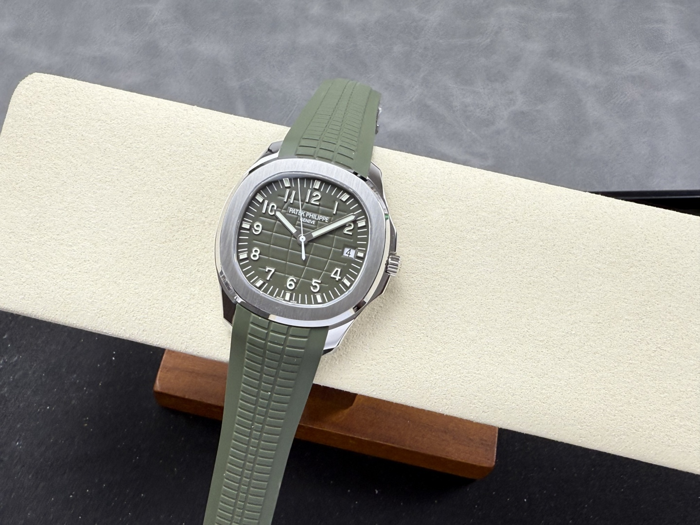 132f3bdc874abf5 阿默表行AmoWatch