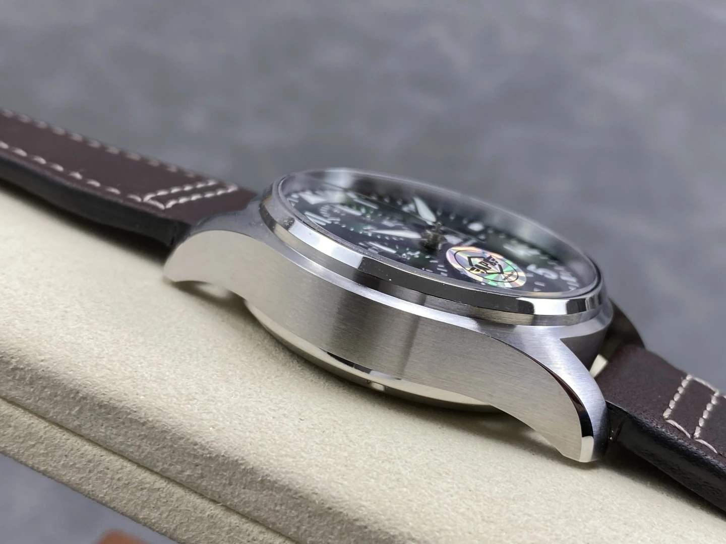 141646bb87954b0 AMO Watch
