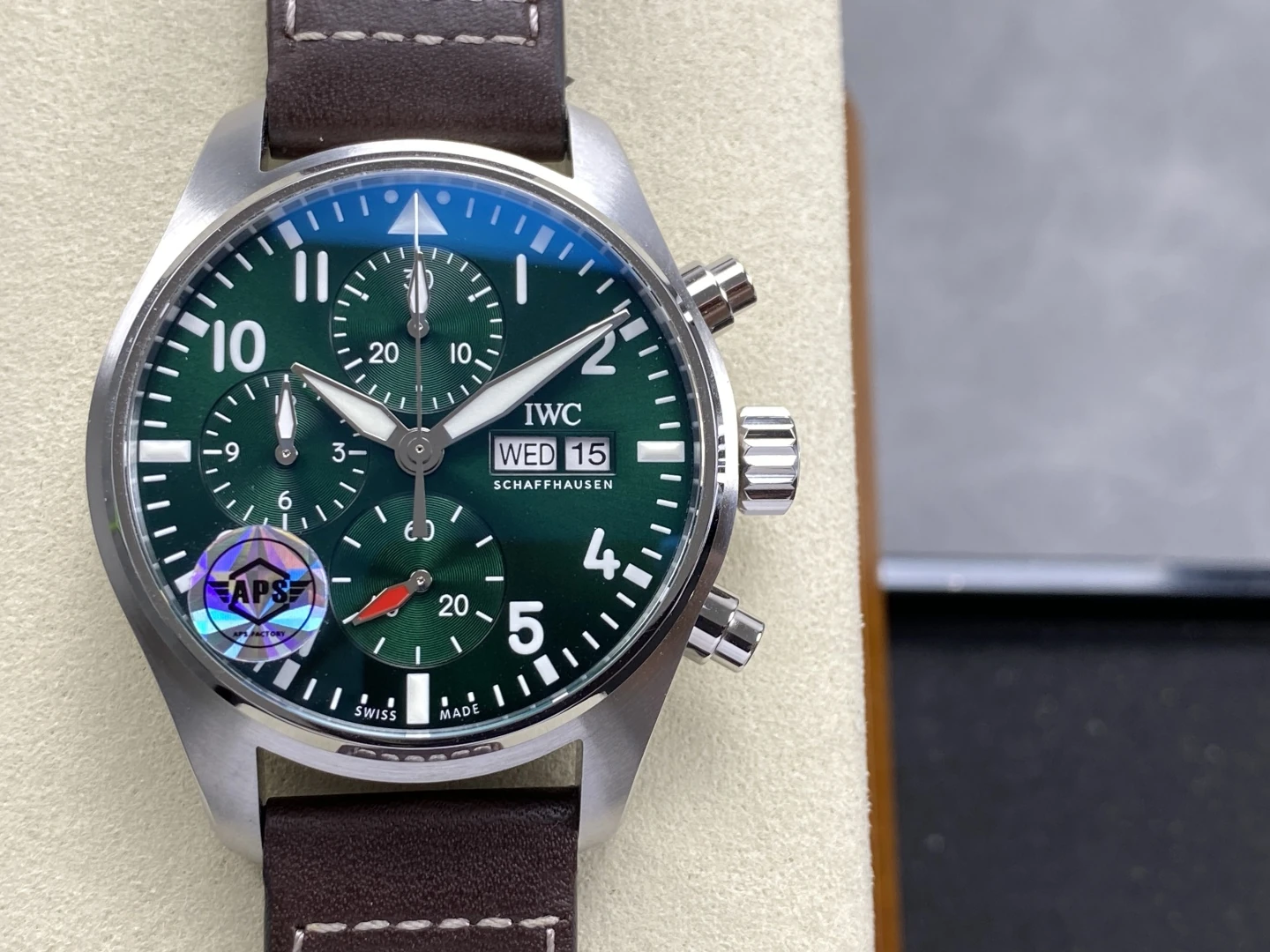 43d51eb909b44ff AMO Watch