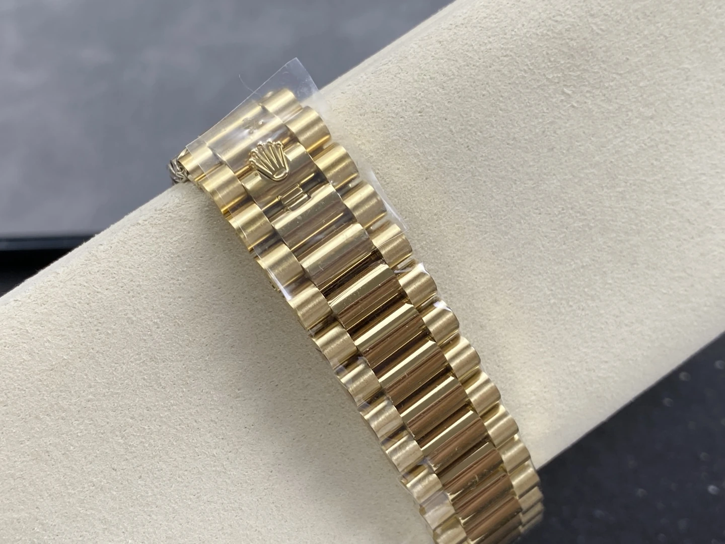 481f9c56532ce35 AMO Watch