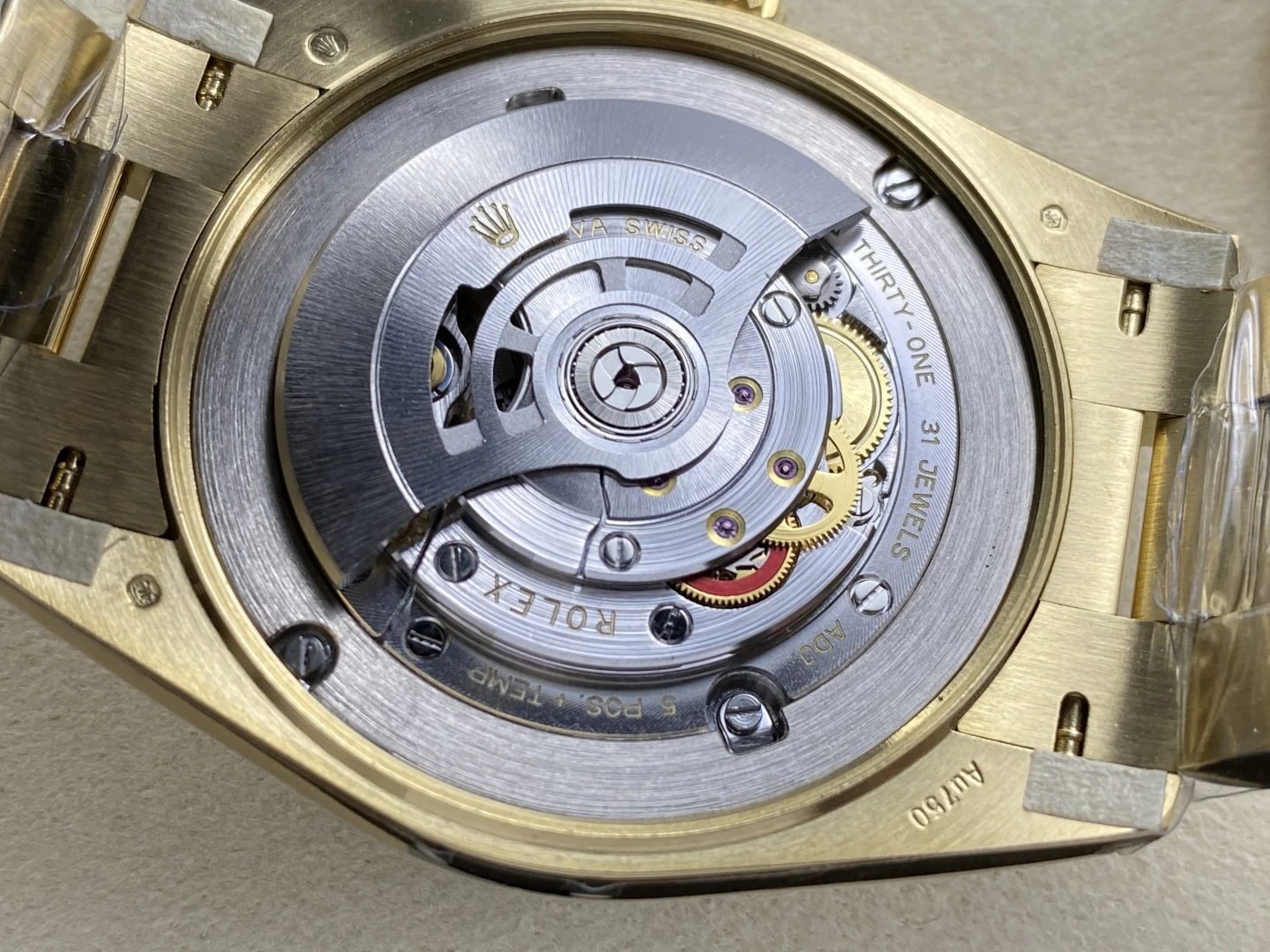 4d16ef2b13ab349 AMO Watch