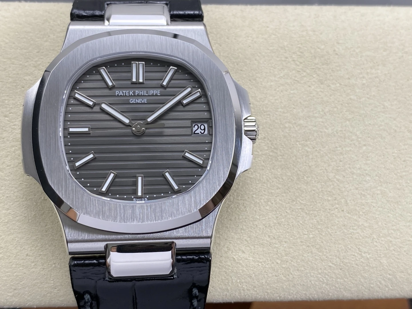 59ad8857824a15f 阿默表行AmoWatch