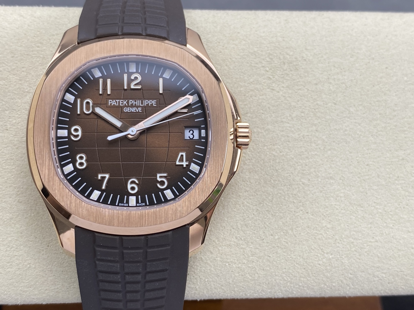 5fb6ced3a5c6247 AMO Watch