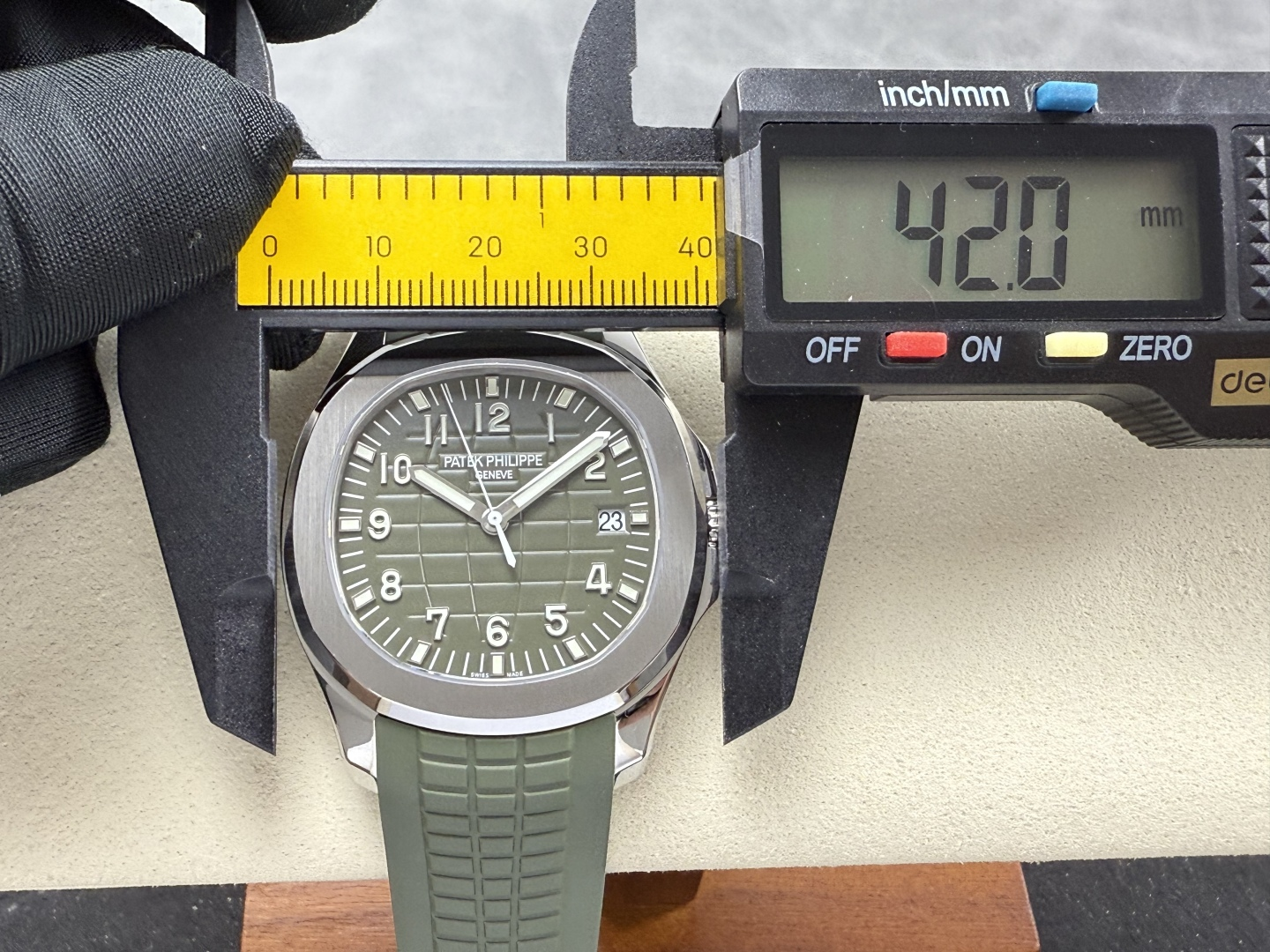 627b6b1190f9735 阿默表行AmoWatch