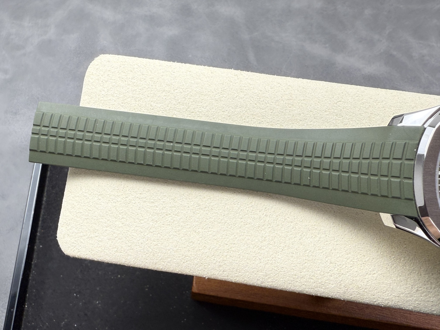 62eb0349e40beec 阿默表行AmoWatch