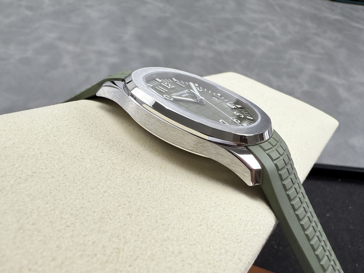65e8f7f2f1d2174 阿默表行AmoWatch