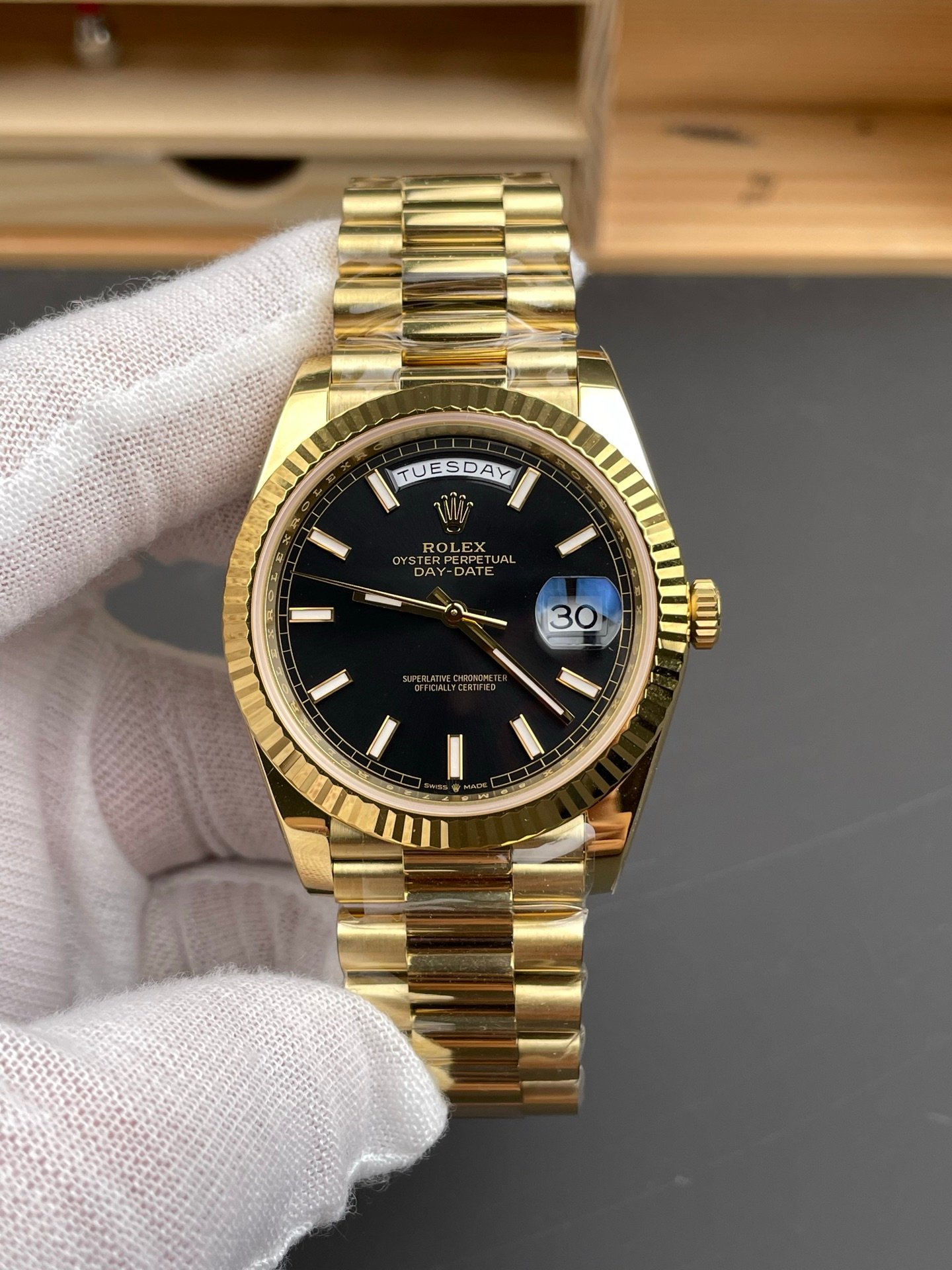 6b29367b684b917 AMO Watch