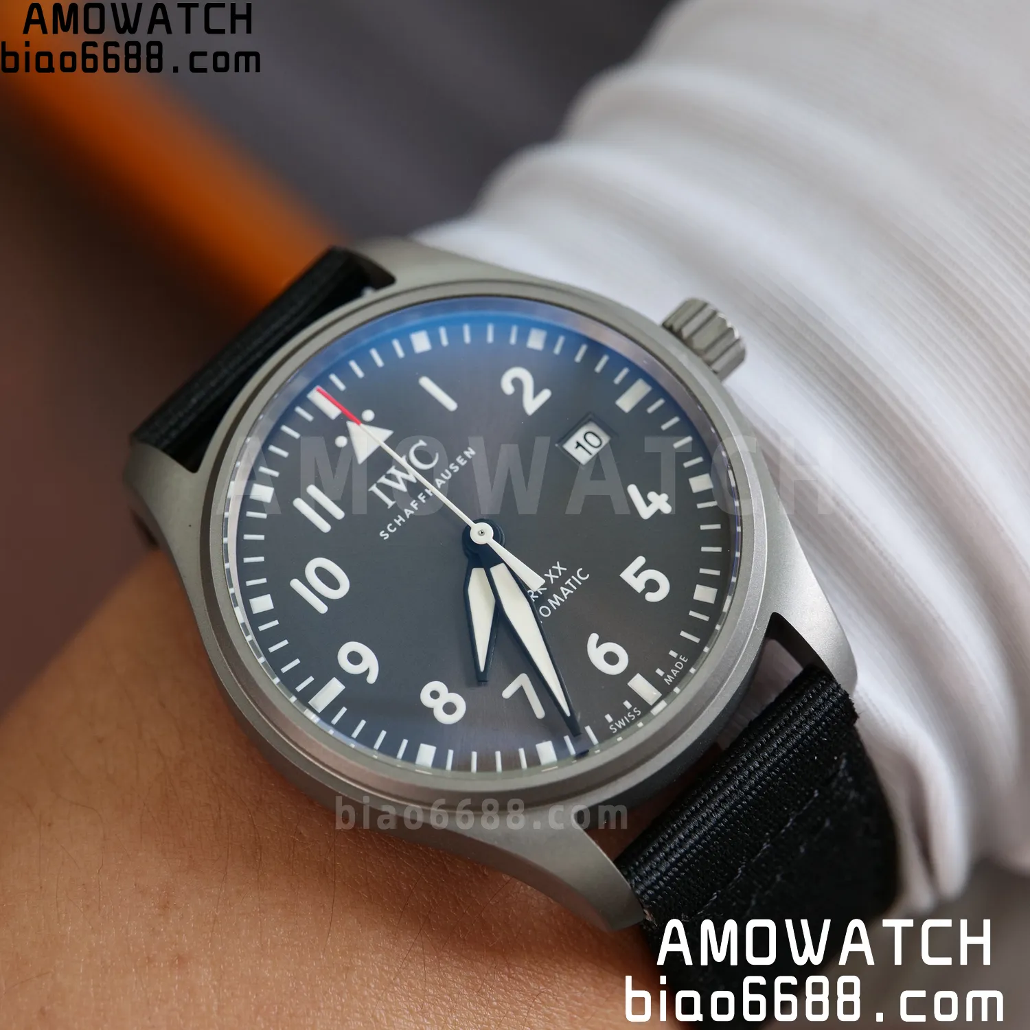 75c62a79da697d3 阿默表行AmoWatch
