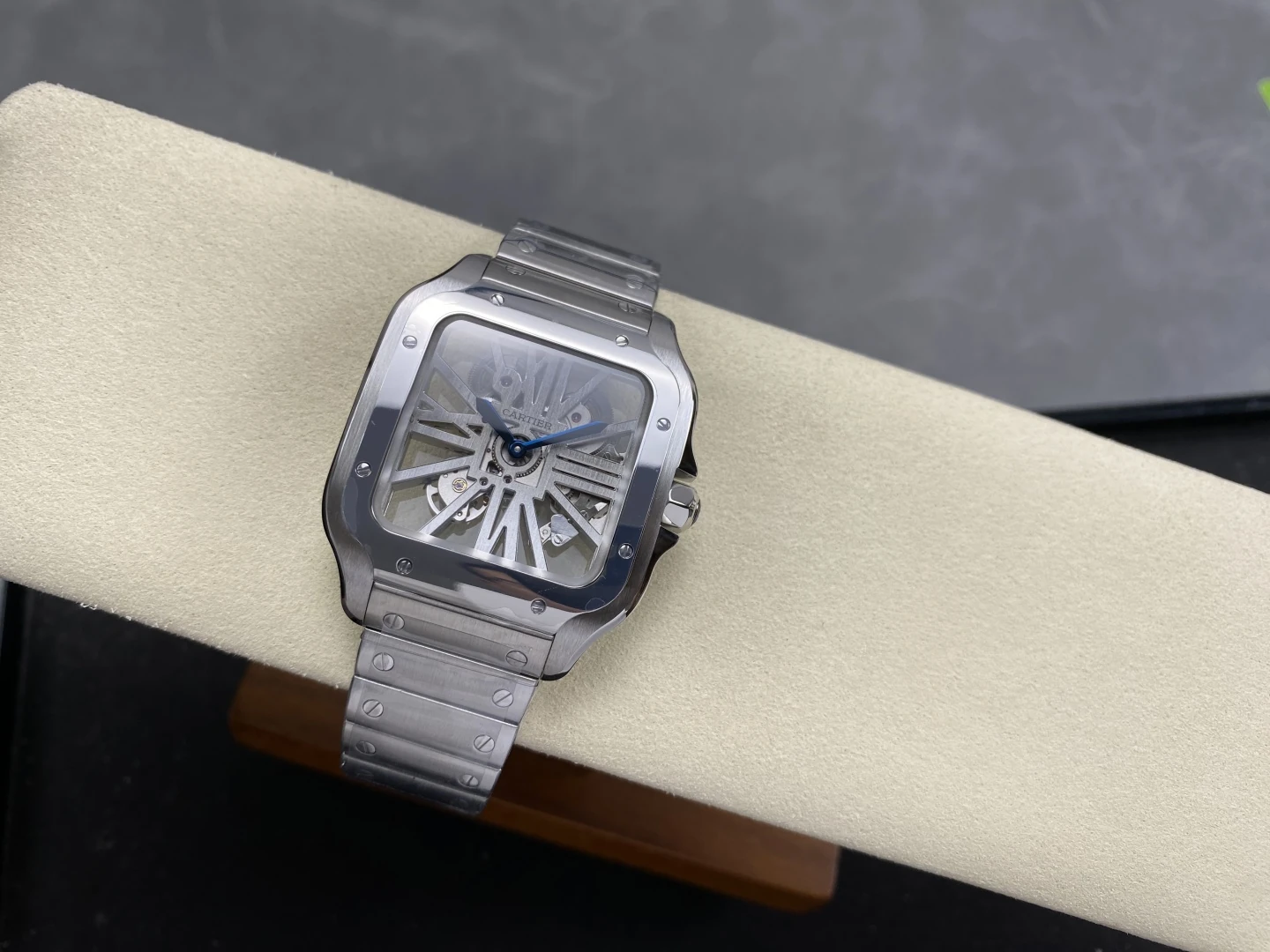 8aaaba7943e8b3d AMO Watch