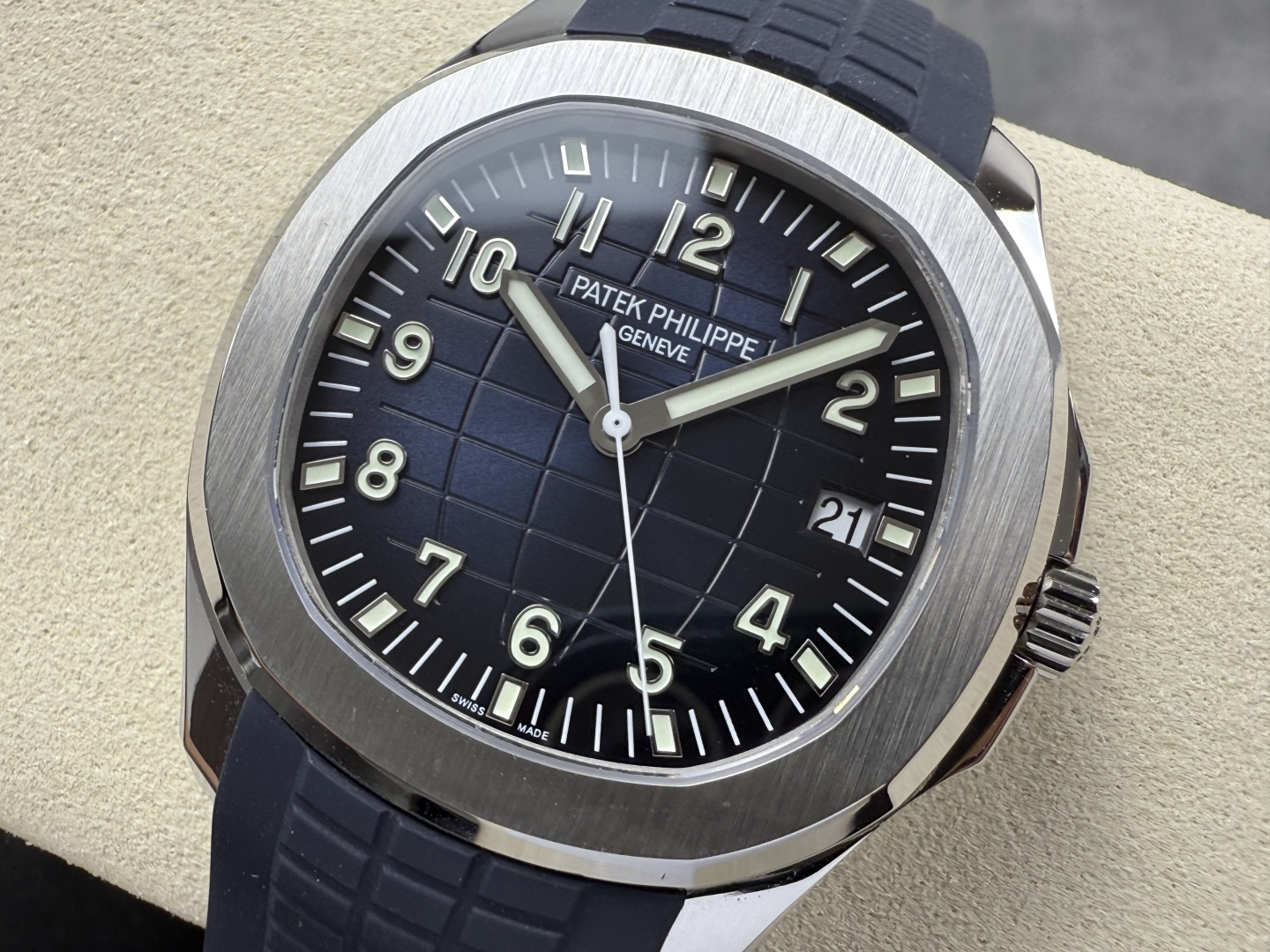 8ddc01db9d4777b 阿默表行AmoWatch