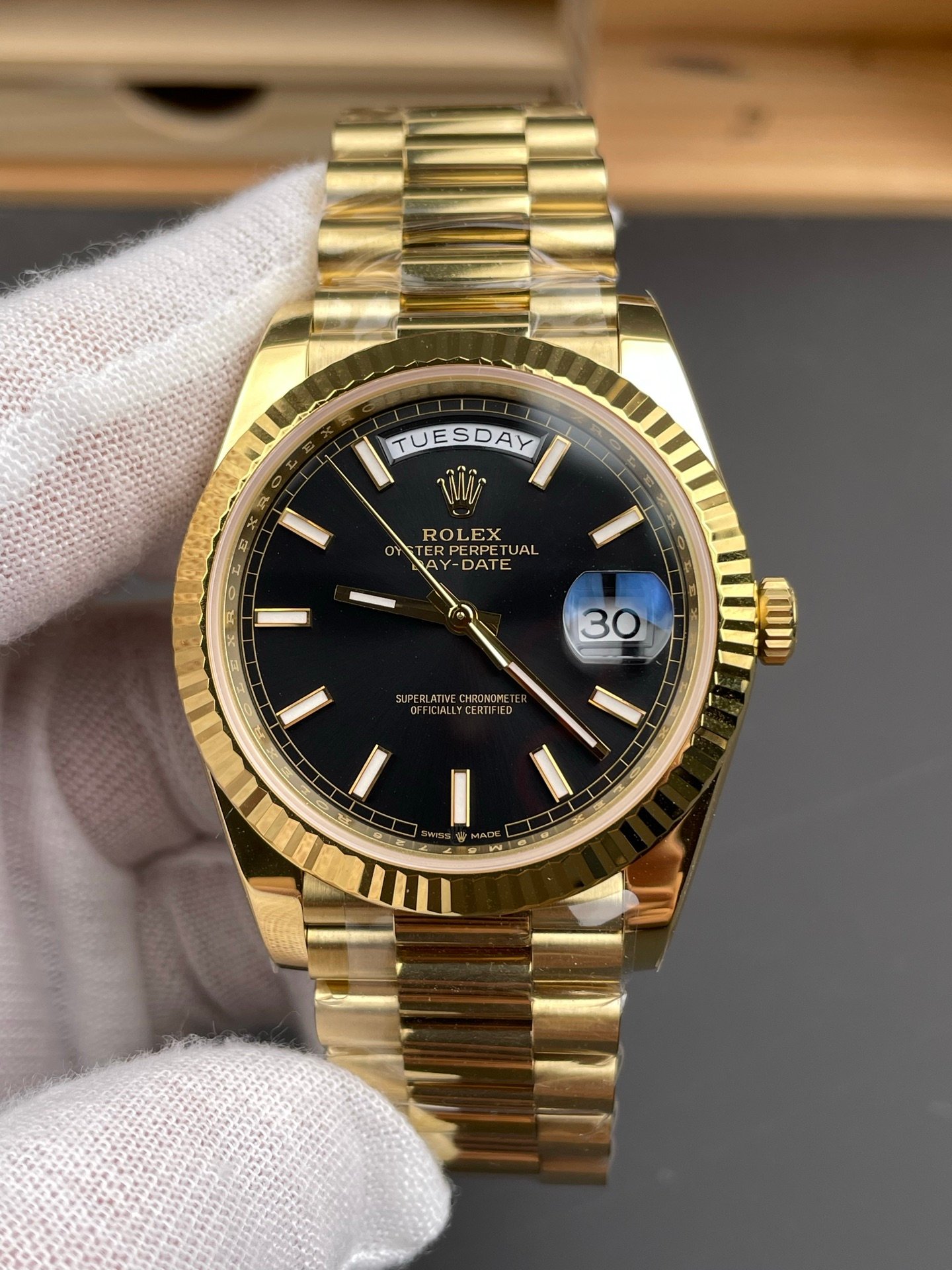 940ca442076af92 AMO Watch