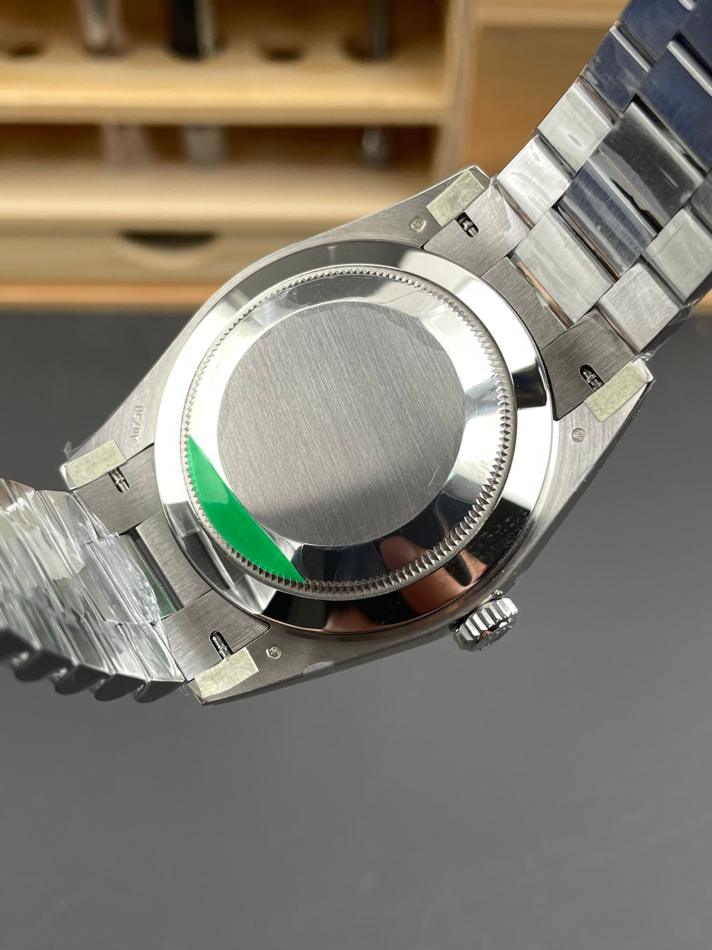 c0568528e341581 AMO Watch