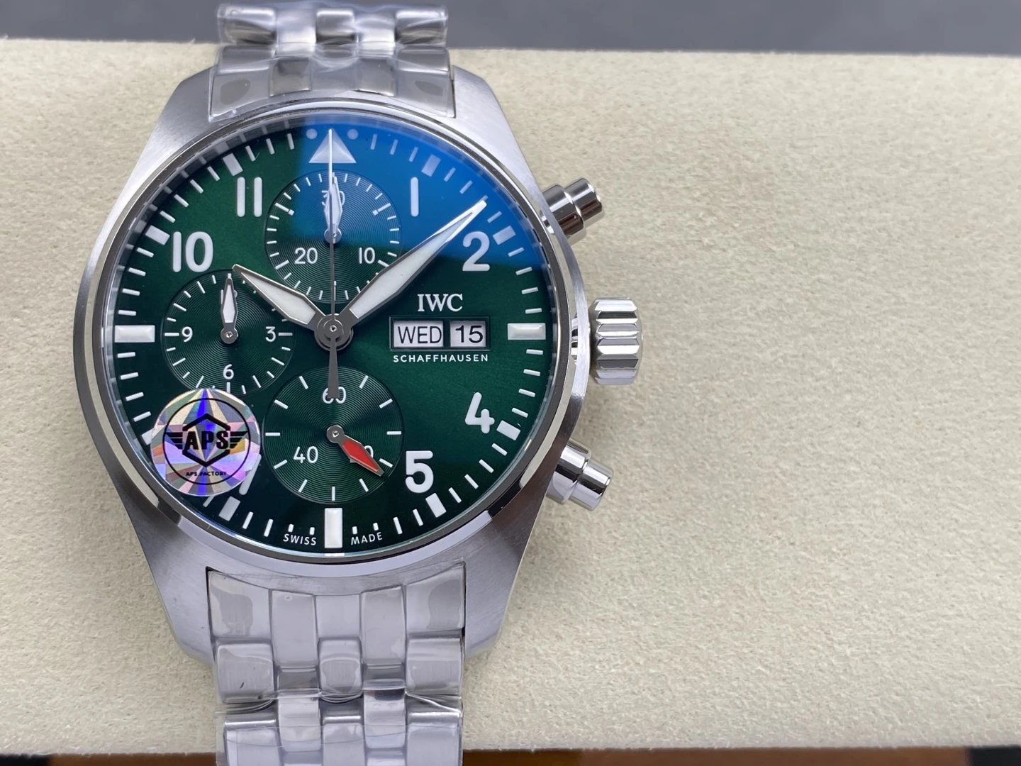 c602a8af085865d AMO Watch