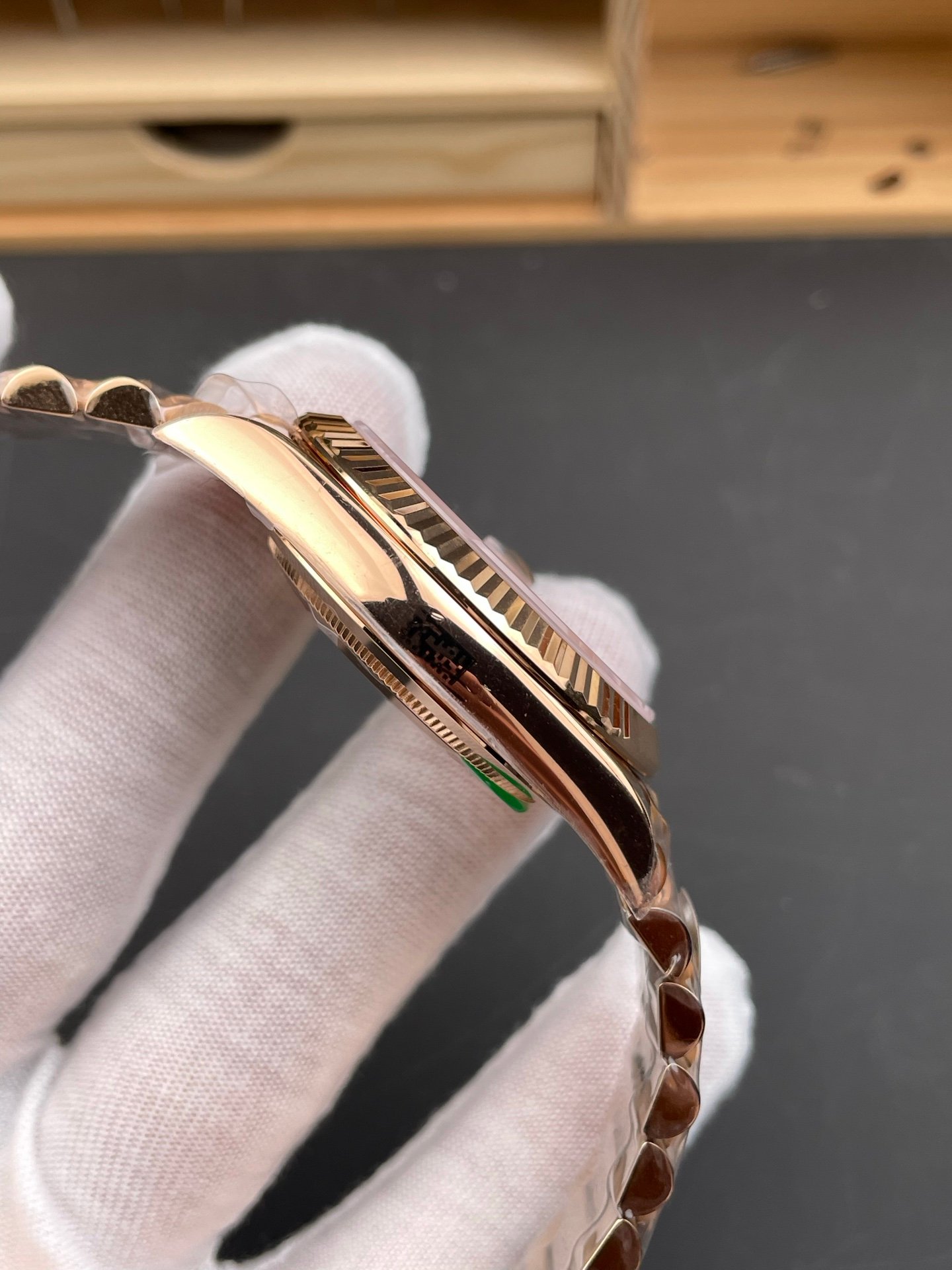 caa1735923959cb AMO Watch