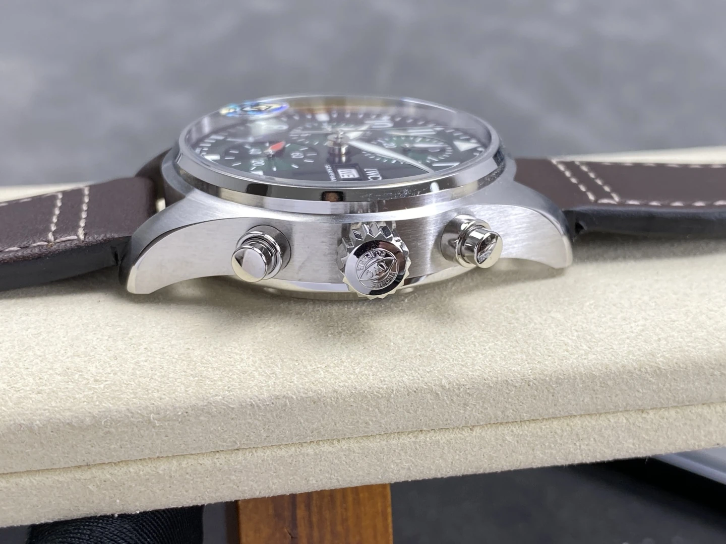 cd671cf4b65edb6 AMO Watch