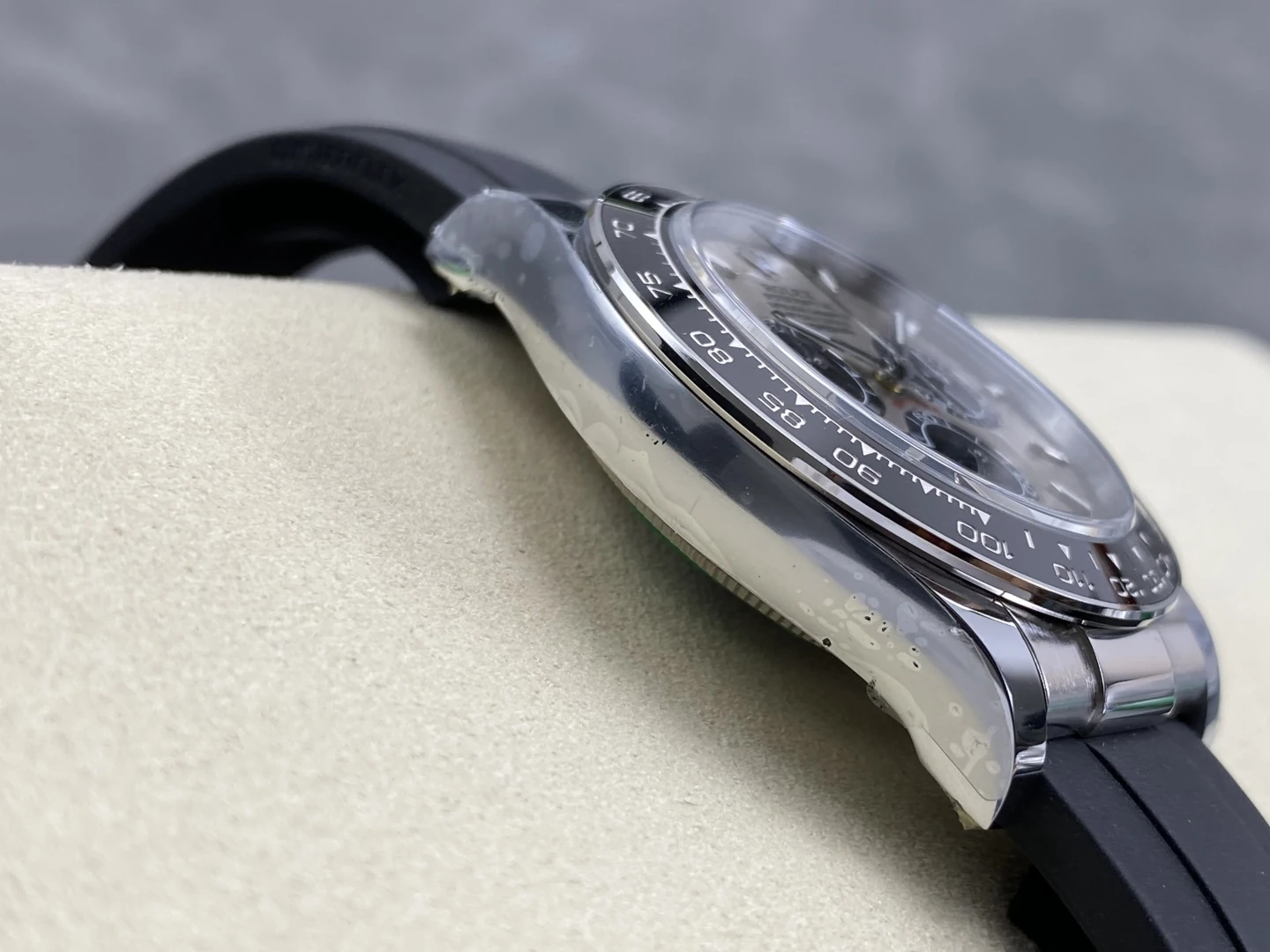 d156df3f50301b9 AMO Watch
