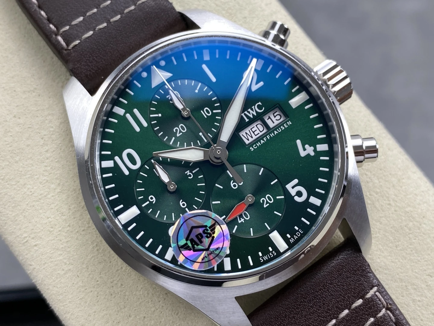 e8cdbf0b1918759 AMO Watch