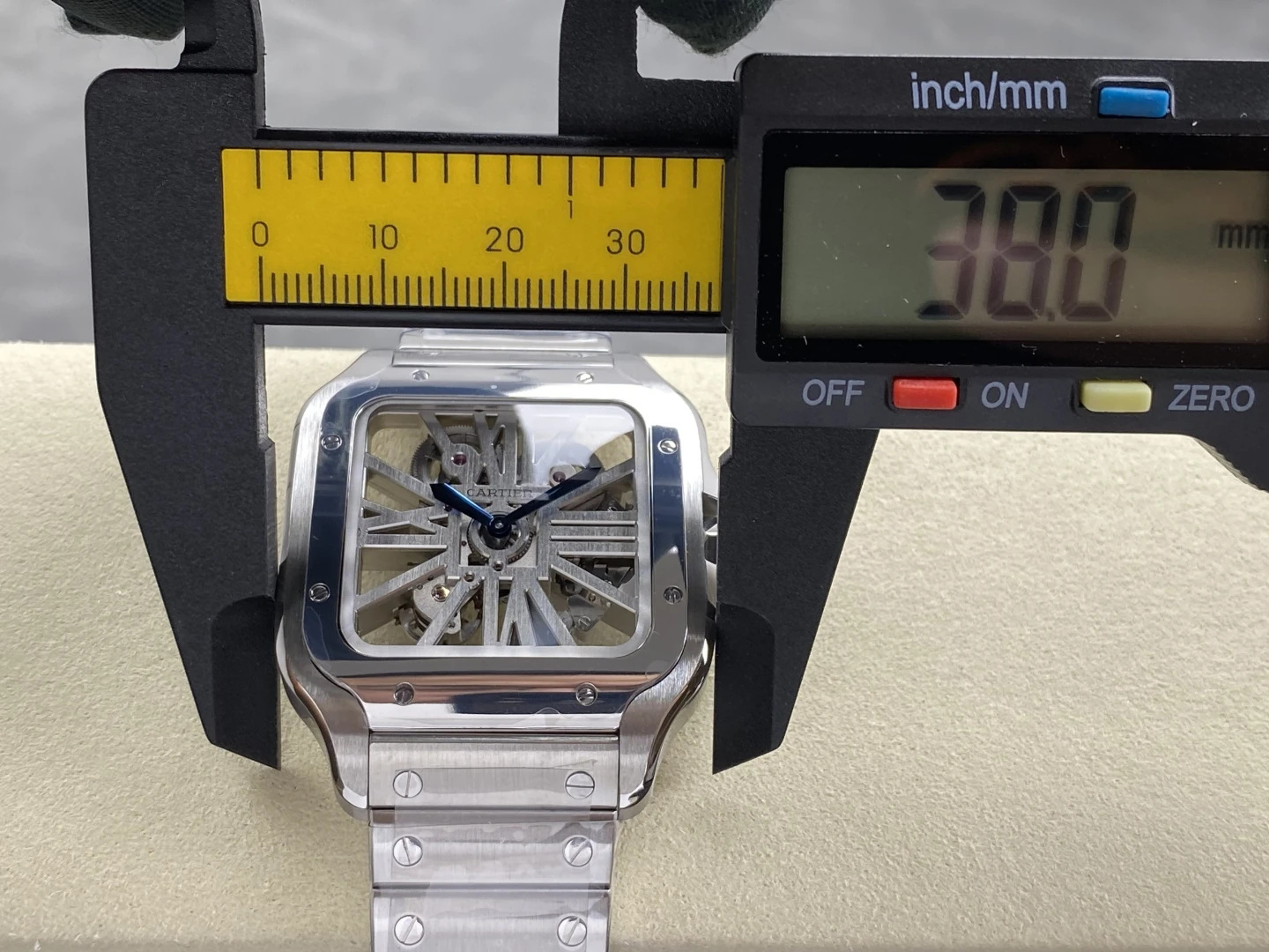 f1721a9e0d76906 AMO Watch