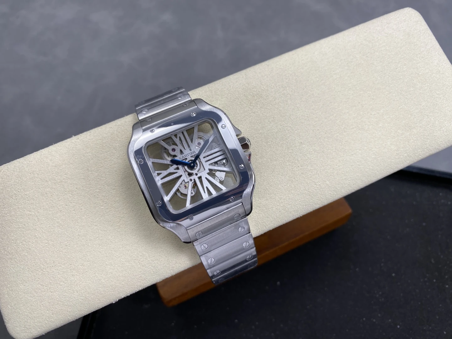 ff2c8f3953bfe49 AMO Watch