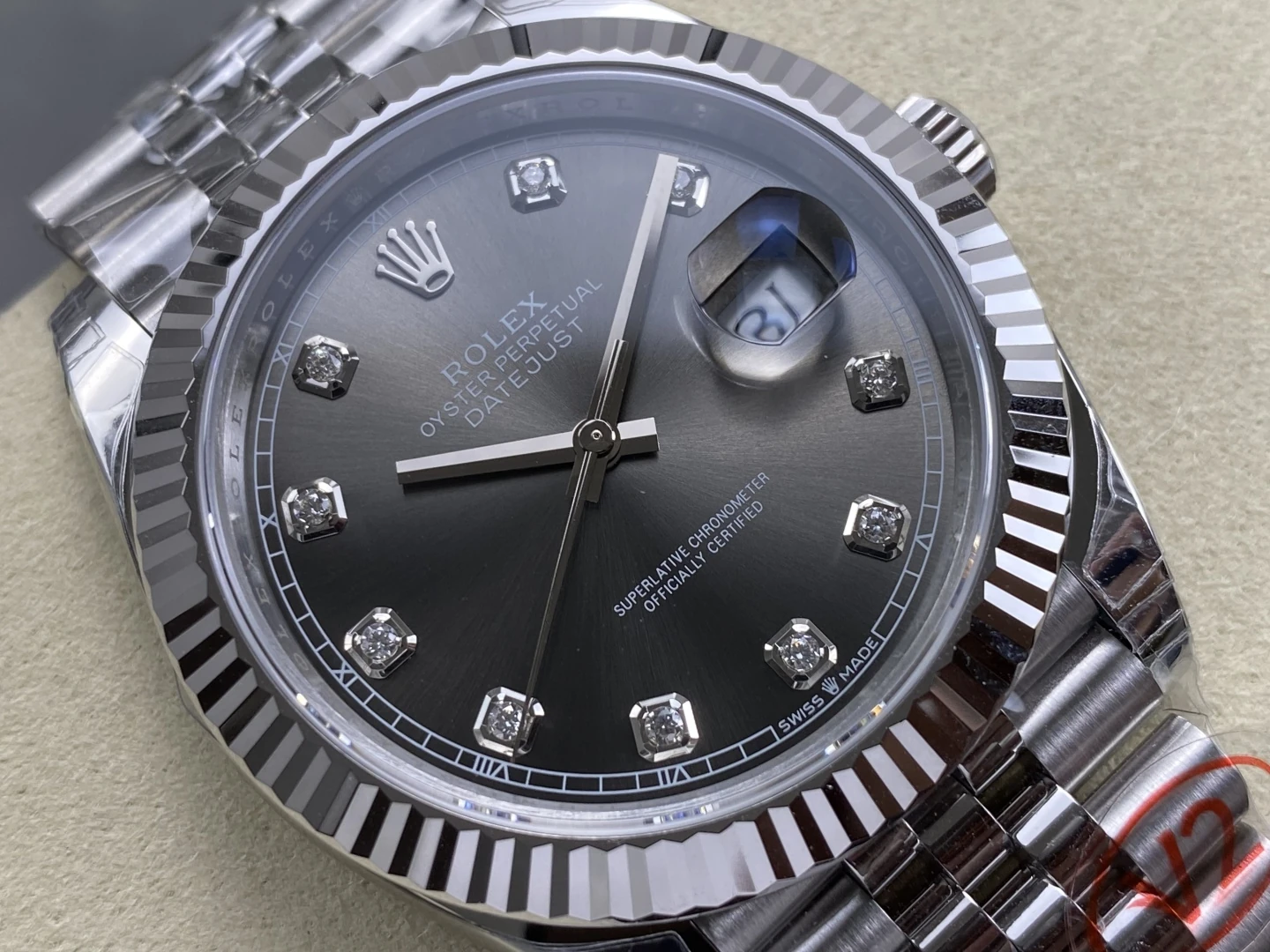 0b946e4c00175c7 AMO Watch