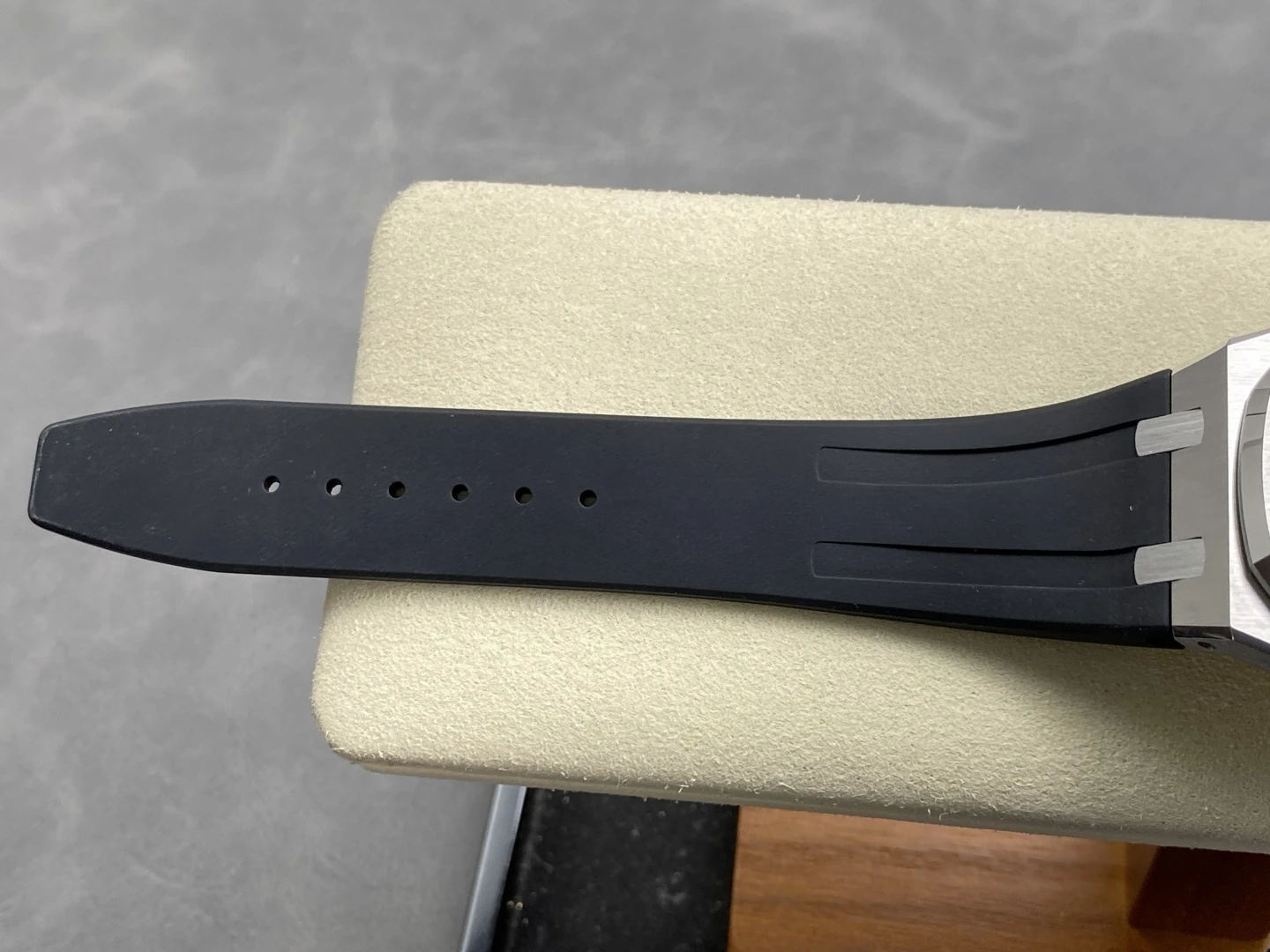 AP Royal Oak 41mm 15510ST SS DDF 1:1 Best Edition Black Dial on BlackRubber Strap SA4302 Super Clone 34 125b08d6d8e177e AMO Watch