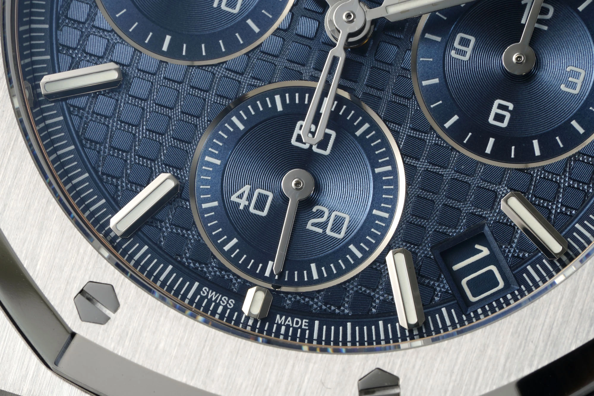 AP Royal Oak Chrono 26240 SS DDF 1:1 Best Edition Blue Dial on Blue Rubber Strap DD4401 Super Clone 21 139ac3942a6c46c AMO Watch