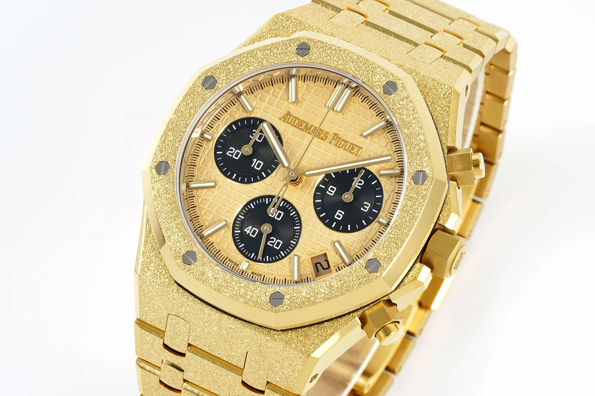 1ed9afb7d7cae35 AMO Watch