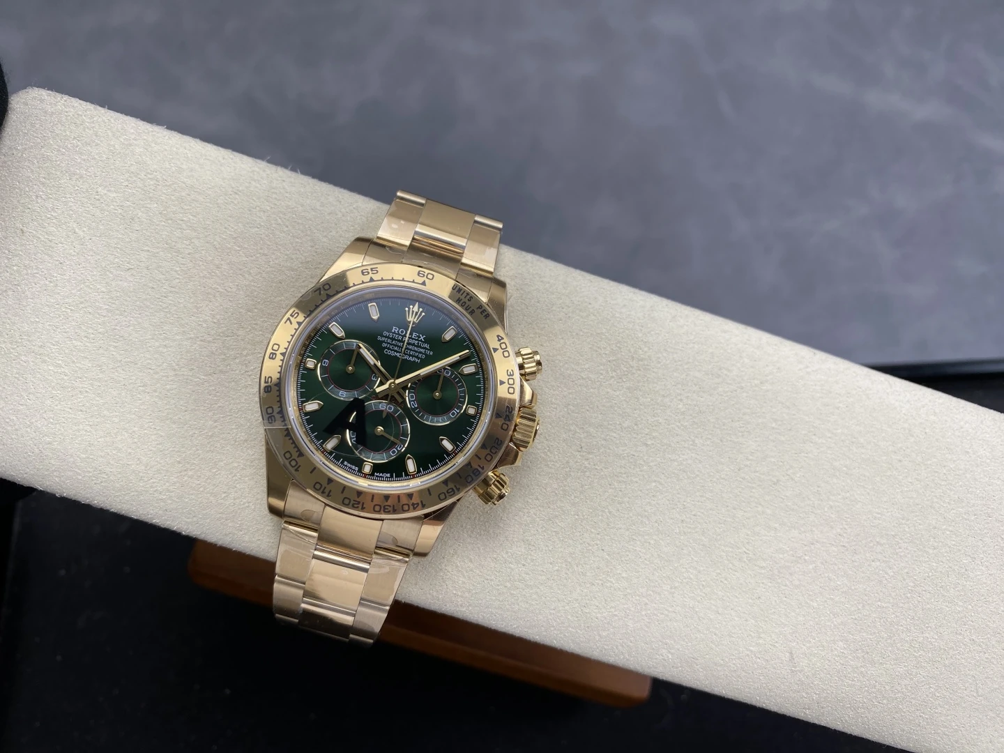 Rolex Daytona 116508-0013 VS Factory 1:1 Best Edition Green Dial on YG Bracelet DD4130 V3(Weighted) 26 24de28ead53b798 AMO Watch