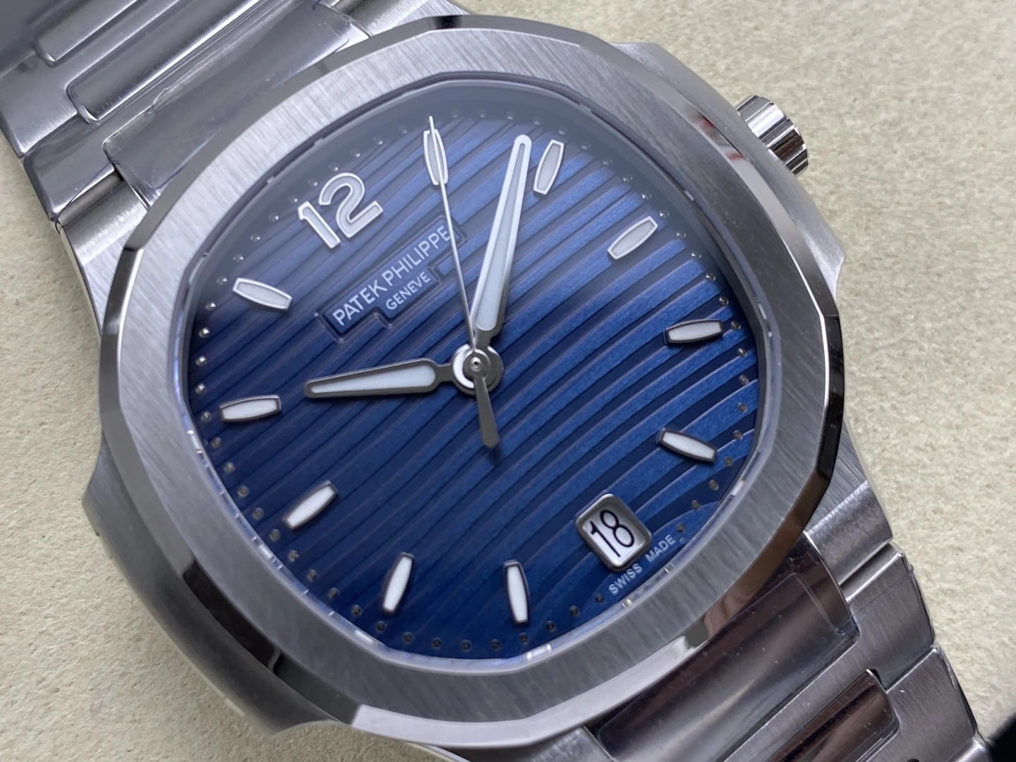 PP Nautilus 7118 Ladies DDF 1:1 Best Edition Blue Dial on SS Bracelet A324 Super Clone 26 2808e052f14130a AMO Watch