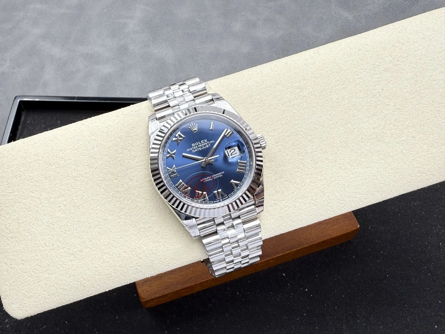 391ceba757e7050 AMO Watch