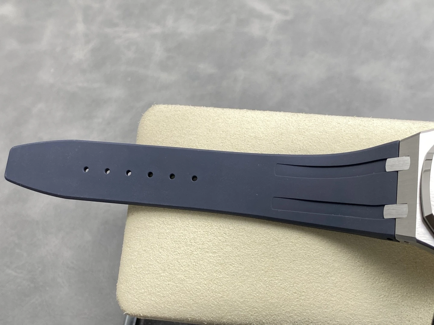 AP Royal Oak 41mm 15510ST SS DDF 1:1 Best Edition Blue Dial on Blue Rubber Strap SA4302 Super Clone 41 409568fff96c302 AMO Watch