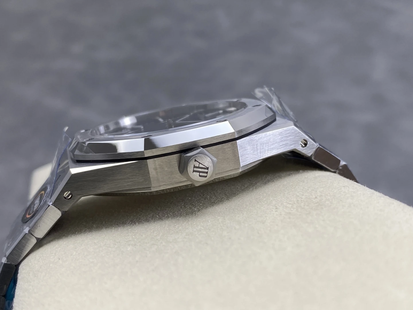 AP Royal Oak 15510 SS TOP 1:1 Best Edition Green Dial on SS Bracelet SA4302 Super Clone 30 478cfb7aac2b70c AMO Watch