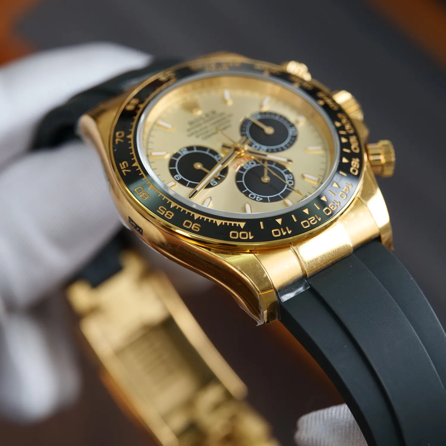 490227fff9994c8 阿默表行AmoWatch