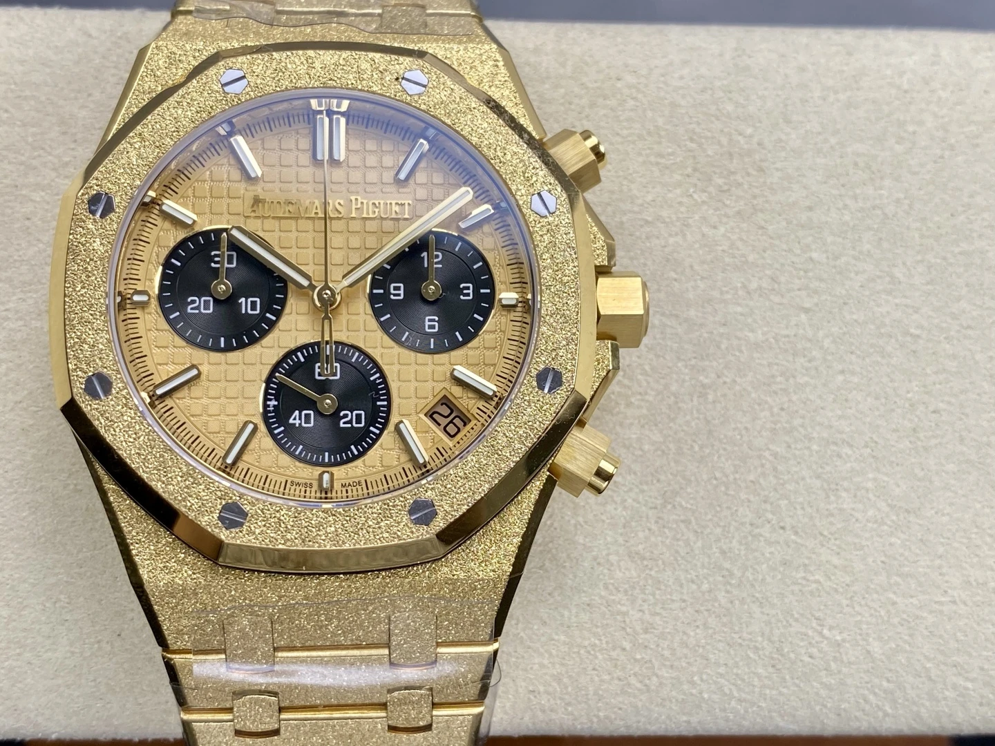 Royal Oak Chrono 26240 Frosted YG DDF 1:1 Best Edition YG Dial on YG Bracelet DD4401 Super Clone 28 4b238c7f804ace8 AMO Watch