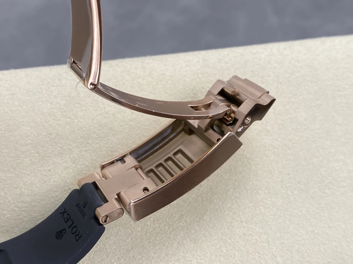 Rolex Daytona 126515 RG UFO 1:1 Best Edition RG Dial on Oysterflex Strap UF4131 (Free Sprung) 42 51e7fcfcd3b59a8 AMO Watch