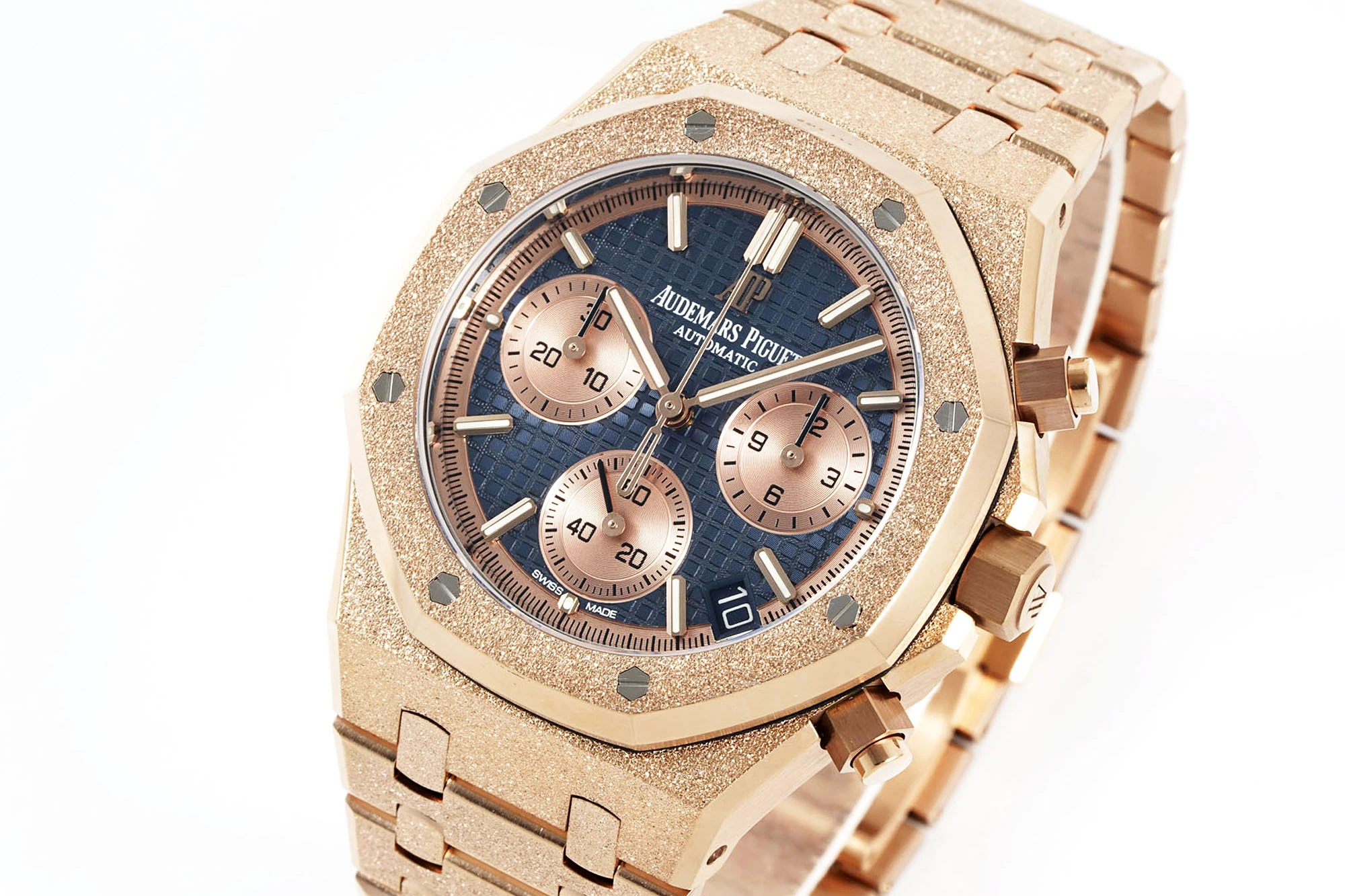 527b75fd43269c3 AMO Watch