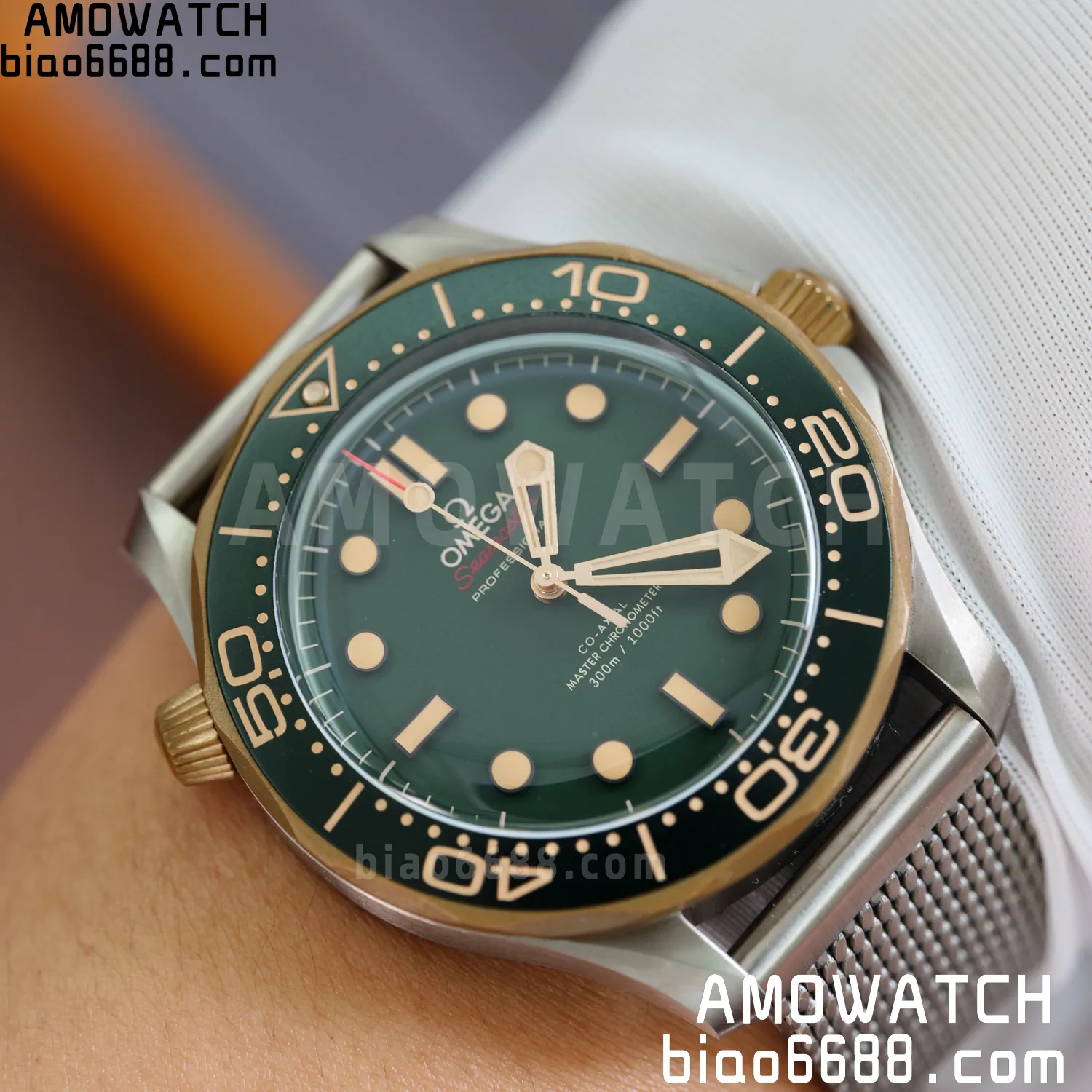 53aef772e81b706 AMO Watch